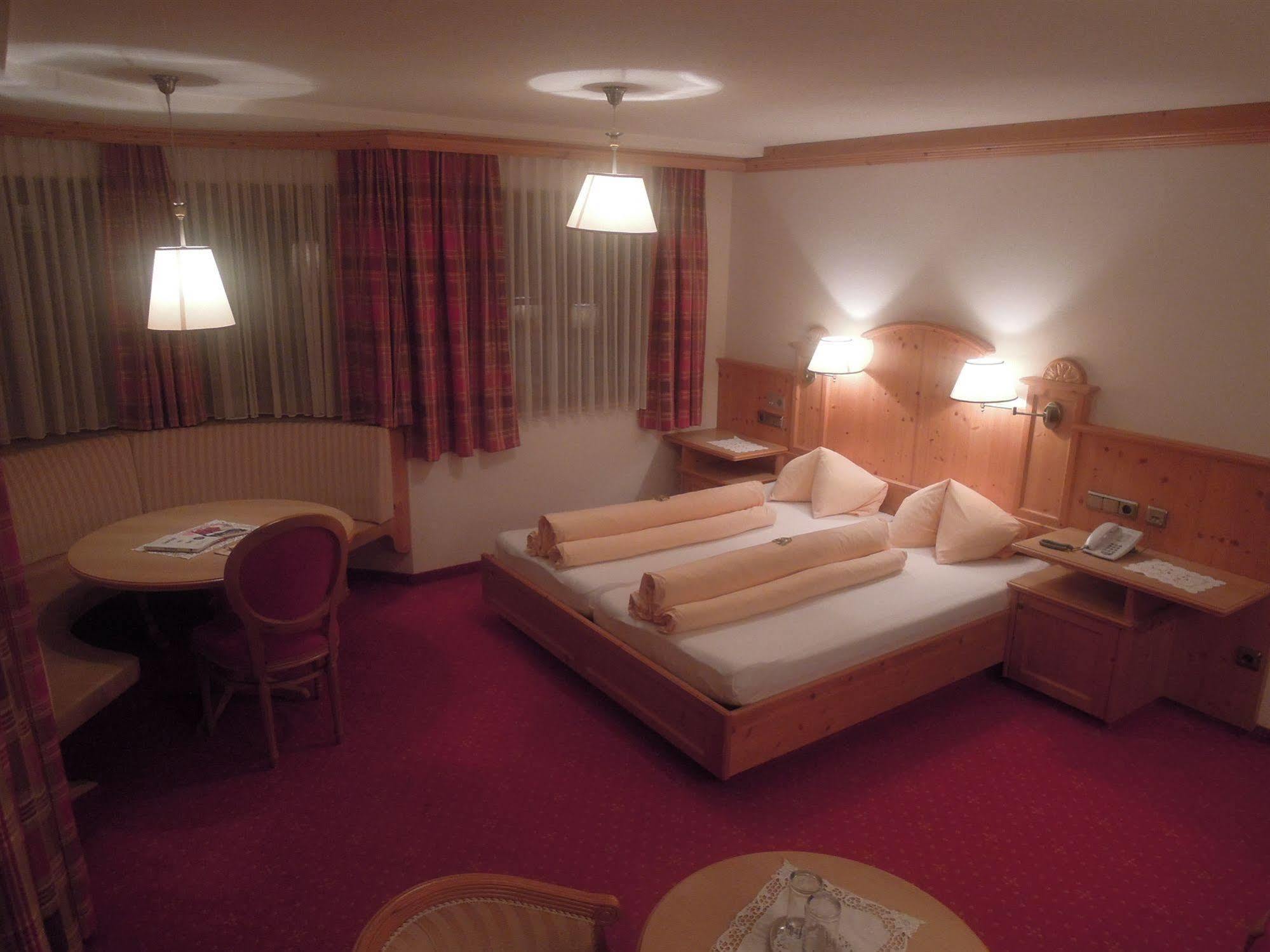Hotel Dornauhof Finkenberg Buitenkant foto
